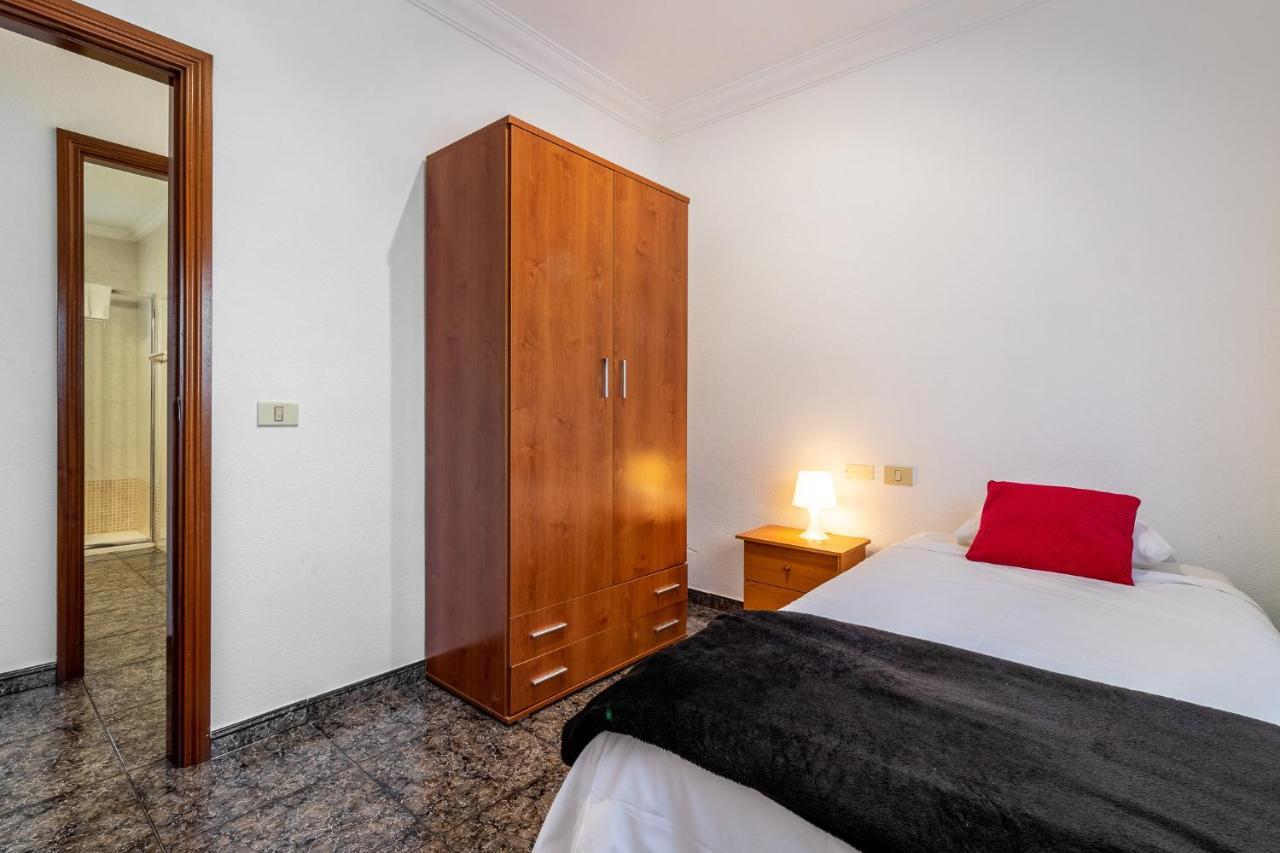 Flatguest Cicer - 3Bdr + Balcony + Beach Las Palmas de Gran Canaria Esterno foto